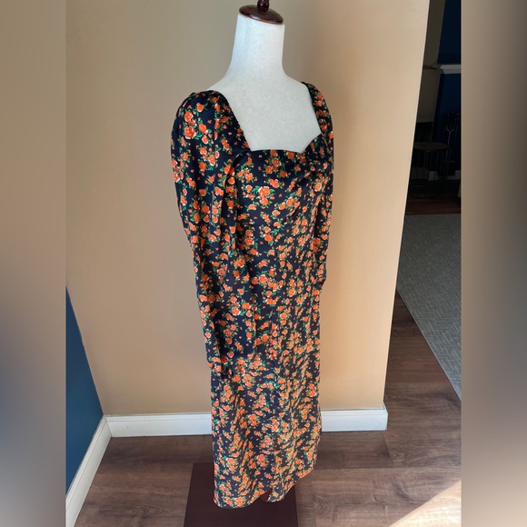 Missguided Milkmaid Dark Floral Dress Size 4 Sweetheart Neckline Slit Puffy - Picture 4 of 12